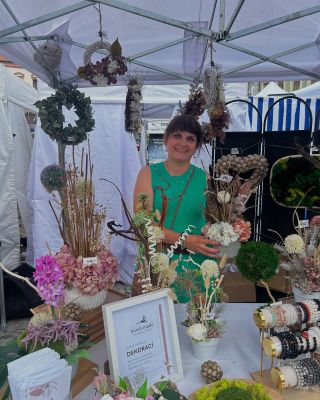 Další trhy, které mě neminou 🤗 tentokrát jsem ve Znojmě. Slunce svítí a peče, lidi chodí 🤗 Dneska tedy 10-17h. Přijďte...